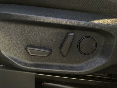 Used 2024 Ford Ranger XLT w/ FX4 Off-Road Package image 13