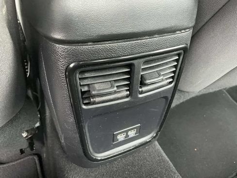 Used 2021 Dodge Charger SXT w/ Blacktop Package RWD image 11