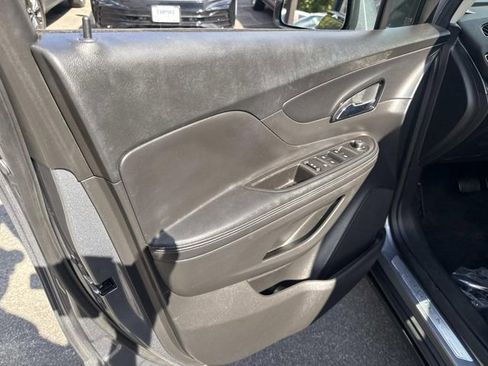 Used 2020 Buick Encore Preferred image 19