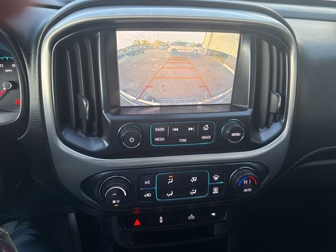 Used 2017 GMC Canyon SLE w/ SLE Convenience Package image 17