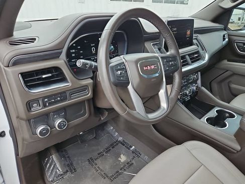 Certified 2023 GMC Yukon SLT RWD image 11