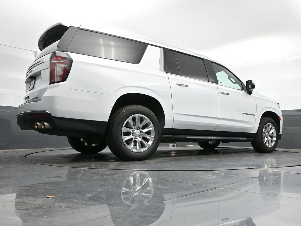 Used 2023 Chevrolet Suburban Premier AWD/4WD image 43