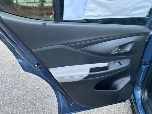 New 2025 Buick Envista Avenir image 23