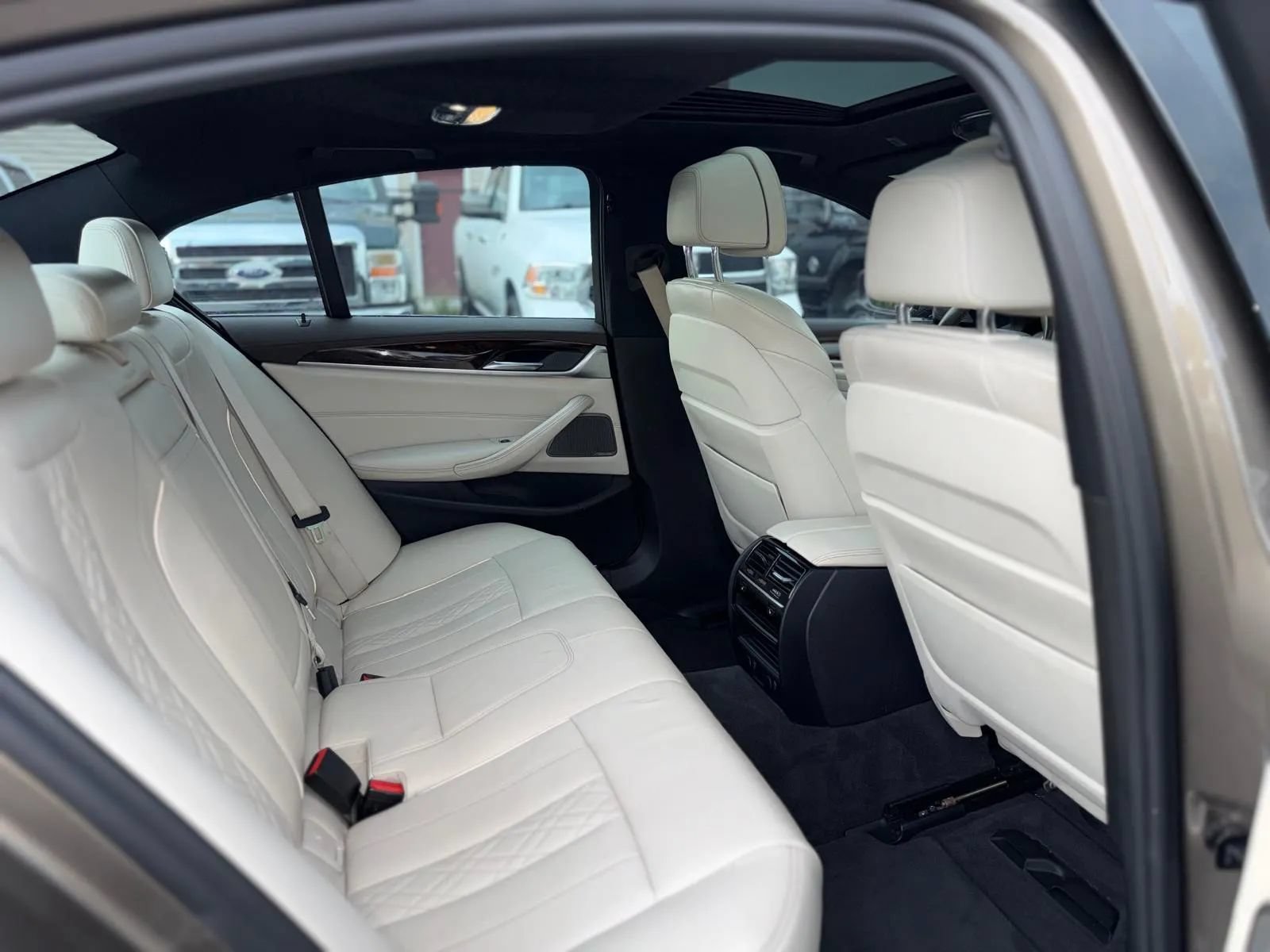 Used 2017 BMW 540i RWD image 25