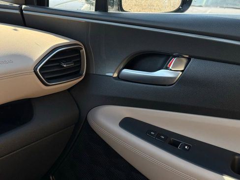 Used 2023 Hyundai Santa Fe SE image 36