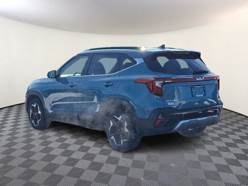 Used 2025 Kia Seltos EX w/ EX Sunroof Package image 4