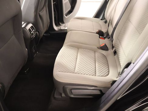 Used 2022 Ford Escape SE w/ Convenience Package FWD image 11