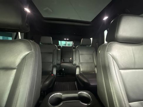 Used 2022 Chevrolet Tahoe Z71 AWD/4WD image 28