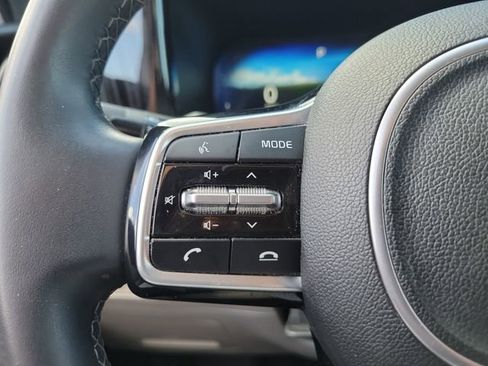 Certified 2023 Kia Sorento SX FWD image 22