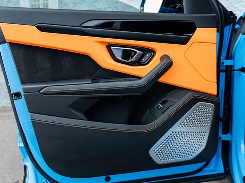 Used 2023 Lamborghini Urus S image 24