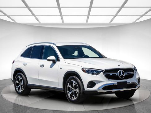 Certified 2025 Mercedes-Benz GLC 350e 4MATIC image 5