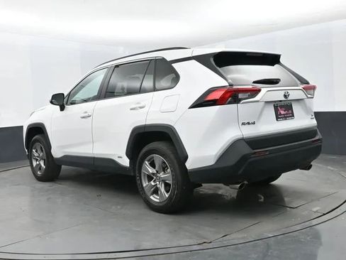 Used 2024 Toyota RAV4 XLE image 9