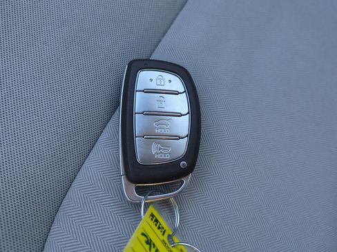 Used 2022 Hyundai Ioniq SE image 26