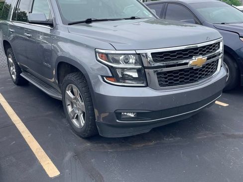 Used 2019 Chevrolet Tahoe LT w/ Luxury Package AWD/4WD image 4