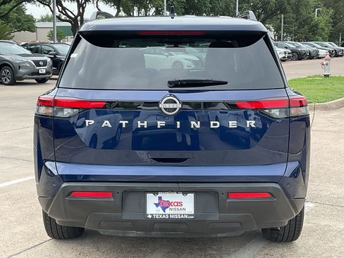 Used 2025 Nissan Pathfinder SV FWD image 6