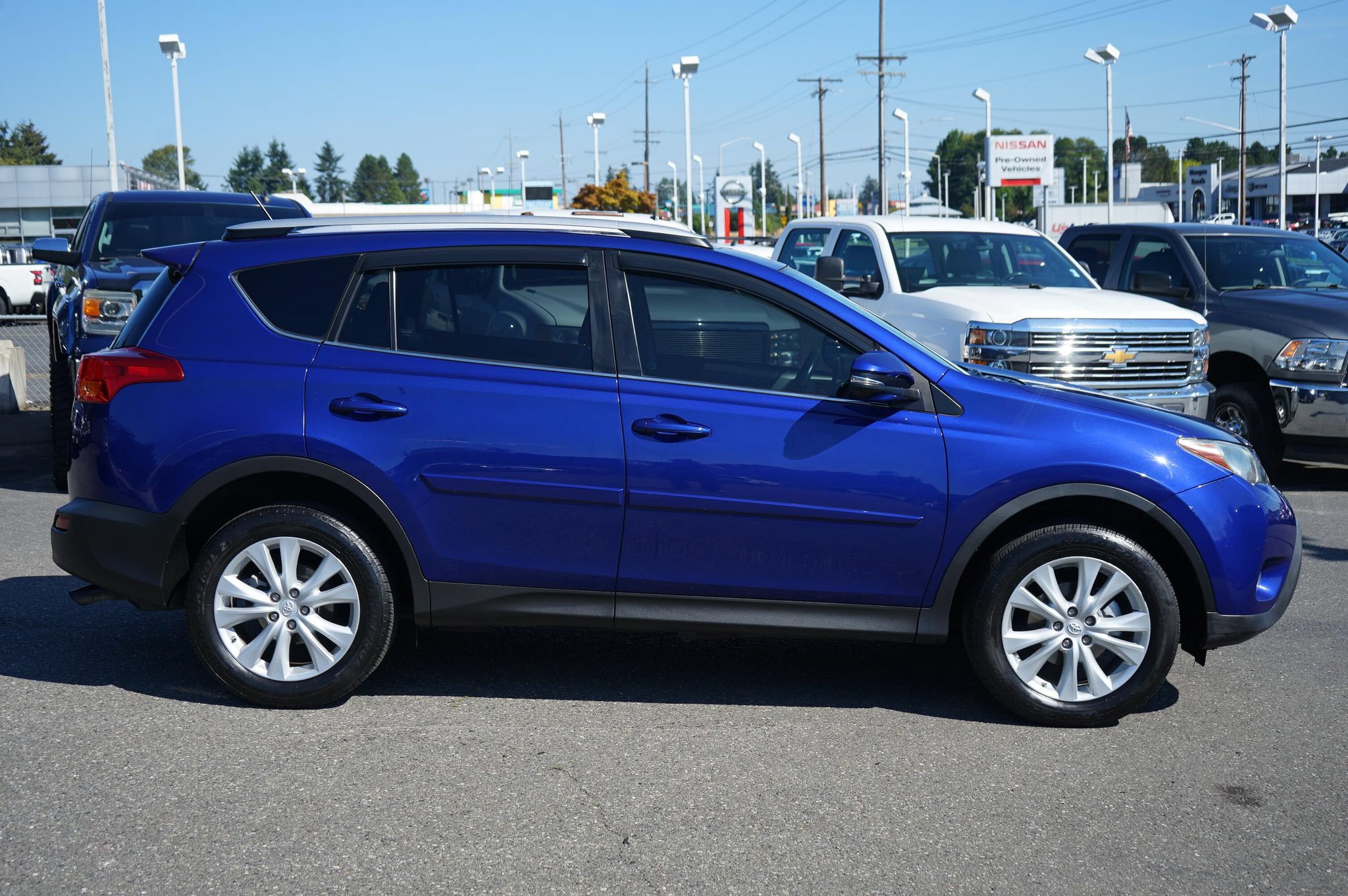 Used 2015 Toyota RAV4 Limited AWD/4WD image 6