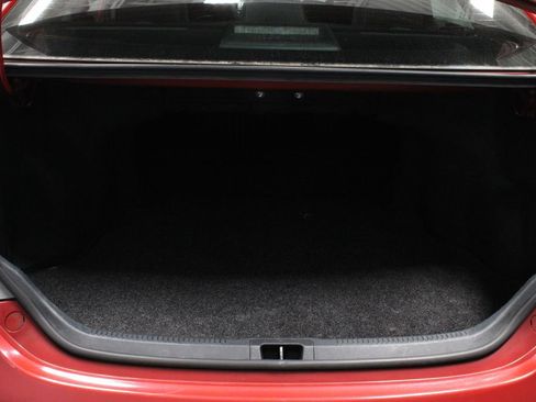 Used 2012 Toyota Camry SE FWD image 12