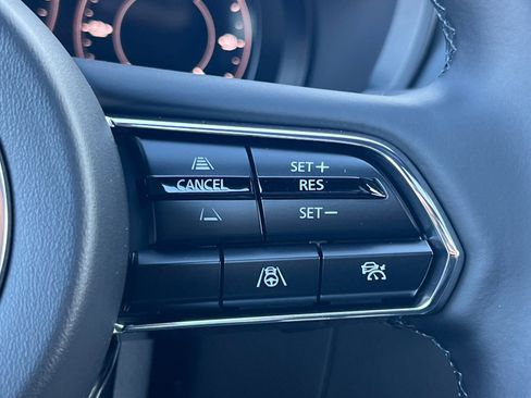 New 2025 MAZDA CX-70 Plug-In Hybrid w/ Premium Plus image 28