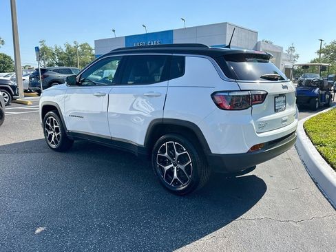 Used 2025 Jeep Compass Limited AWD/4WD image 7
