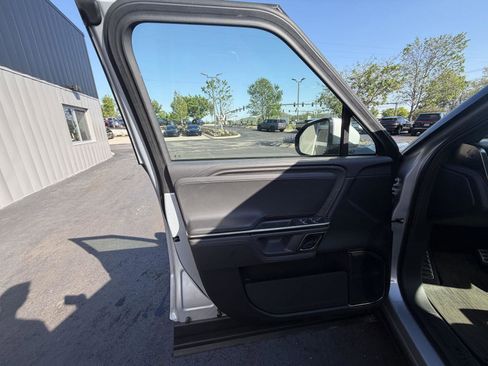 Used 2023 Rivian R1T Adventure AWD/4WD image 12