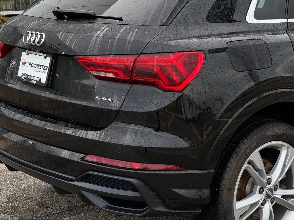 Used 2021 Audi Q3 2.0T Premium w/ Convenience Package AWD/4WD image 53