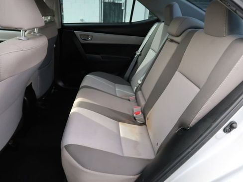 Used 2017 Toyota Corolla LE image 7