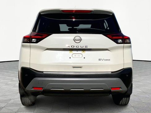Used 2023 Nissan Rogue SV image 6