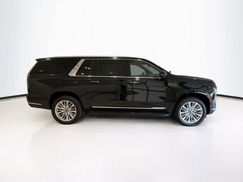 Certified 2025 Cadillac Escalade ESV Premium Luxury AWD/4WD image 10