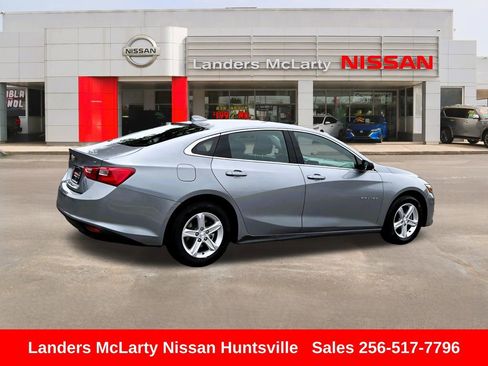 Used 2024 Chevrolet Malibu LT FWD image 3