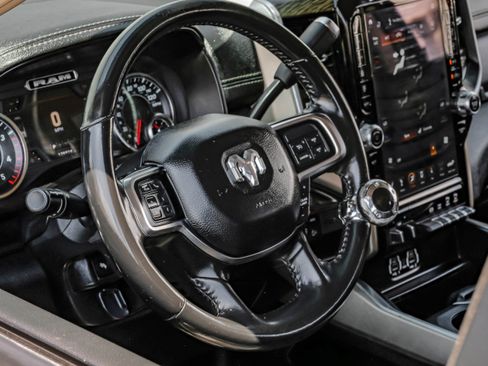 Used 2020 RAM 2500 Laramie AWD/4WD image 12