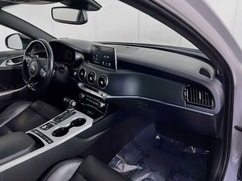 Used 2019 Kia Stinger GT1 image 29