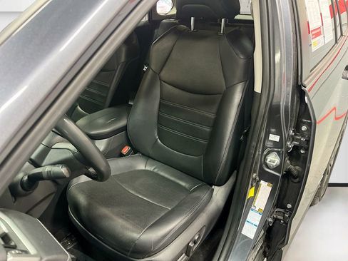 Used 2022 Toyota RAV4 Limited w/ Limited Grade Weather Package image 19