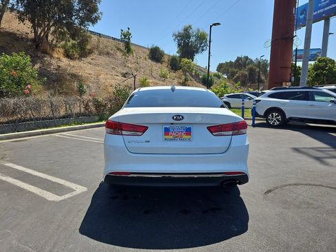 Used 2016 Kia Optima LX FWD image 6