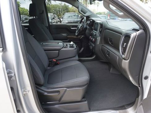 Used 2021 Chevrolet Silverado 1500 RST w/ Z71 Off-Road Package AWD/4WD image 3