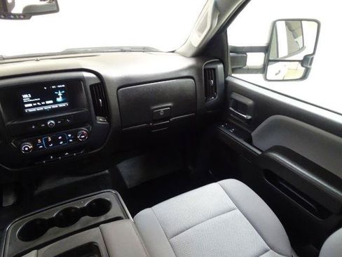 Used 2019 Chevrolet Silverado 2500 4x4 Double Cab image 29