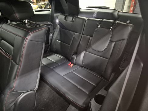 Used 2025 Ford Explorer ST-Line image 17