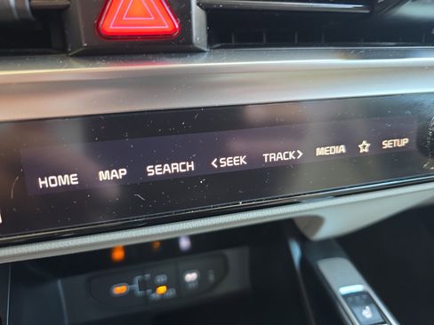 Certified 2025 Kia Sorento S w/ Panoramic Sunroof Package image 15