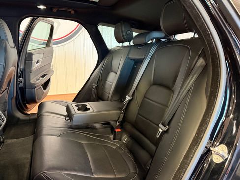 Used 2018 Jaguar XF S image 21