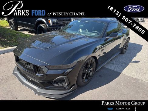 Used 2025 Ford Mustang GT Premium image 1