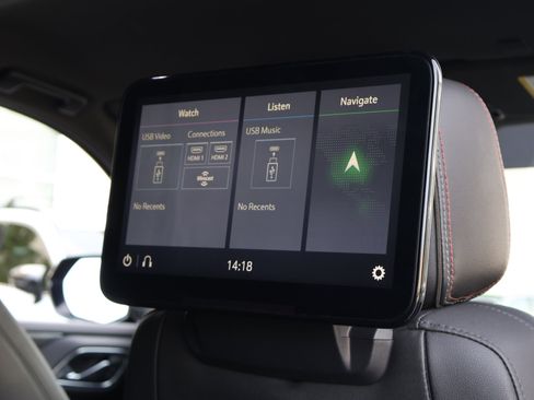 Used 2021 Chevrolet Tahoe RST w/ Luxury Package image 22