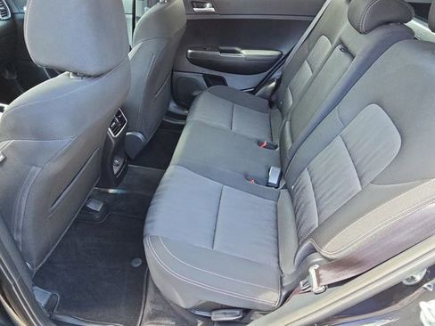 Used 2020 Kia Sportage LX FWD image 12