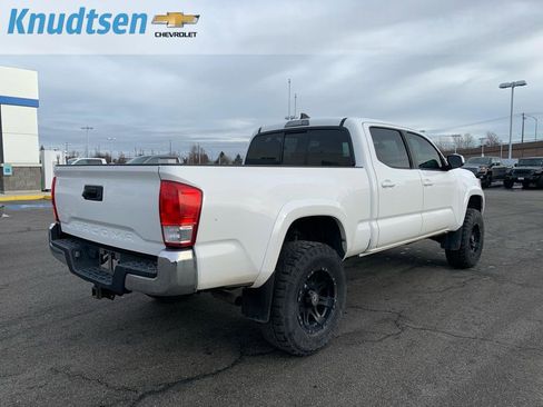 Used 2016 Toyota Tacoma SR5 image 7