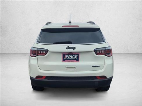 Used 2019 Jeep Compass Latitude w/ Popular Equipment Group FWD image 7