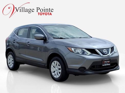 Used 2019 Nissan Rogue Sport S AWD/4WD image 9