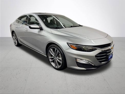 Used 2021 Chevrolet Malibu LT image 9