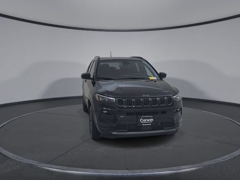 Used 2023 Jeep Compass High Altitude AWD/4WD image 5