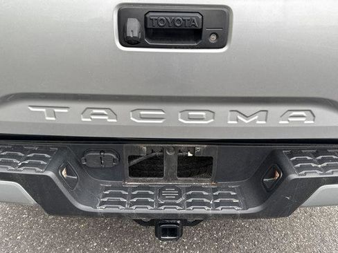 Certified 2023 Toyota Tacoma SR AWD/4WD image 17