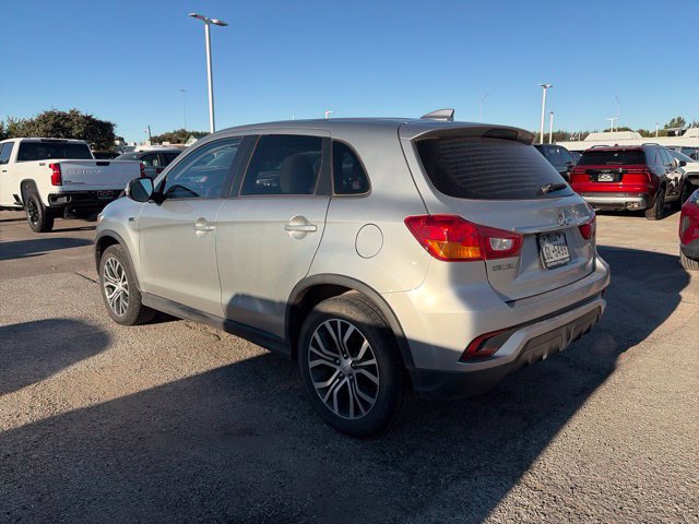 Used 2018 Mitsubishi Outlander Sport ES FWD image 4