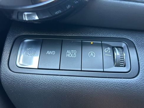 New 2026 Chevrolet Equinox LT w/ Convenience Package II image 22