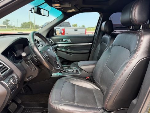 Used 2016 Ford Explorer Sport w/ Equipment Group 401A AWD/4WD image 15
